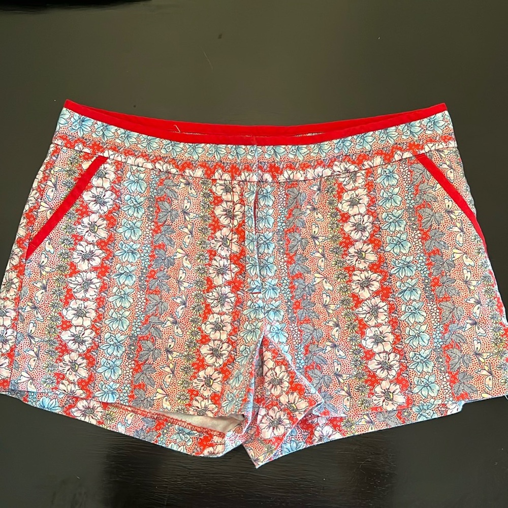 J Crew size 8 city fit floral print with red trim